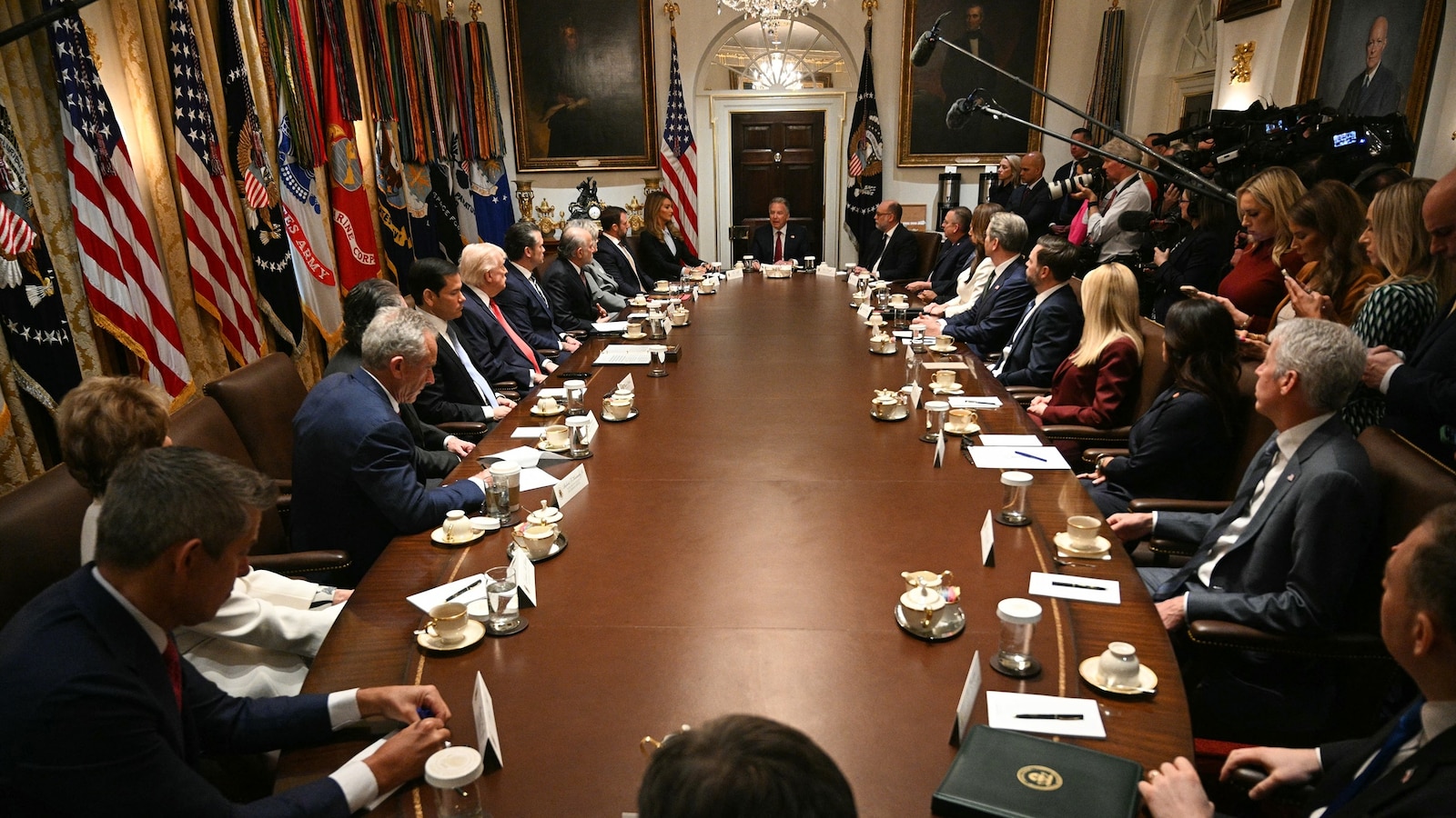 cabinet-15-gty-gmh-260326_1774538444624_hpMain_16x9.jpg