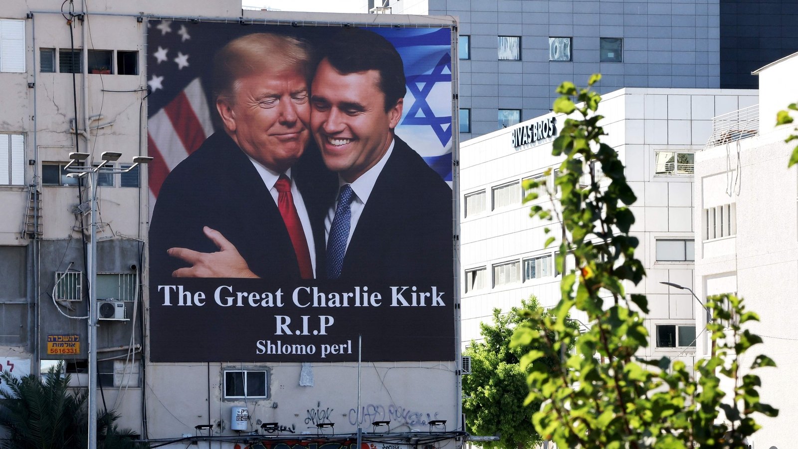 charliekirktrump_1761532468798_1761532469037.jpg