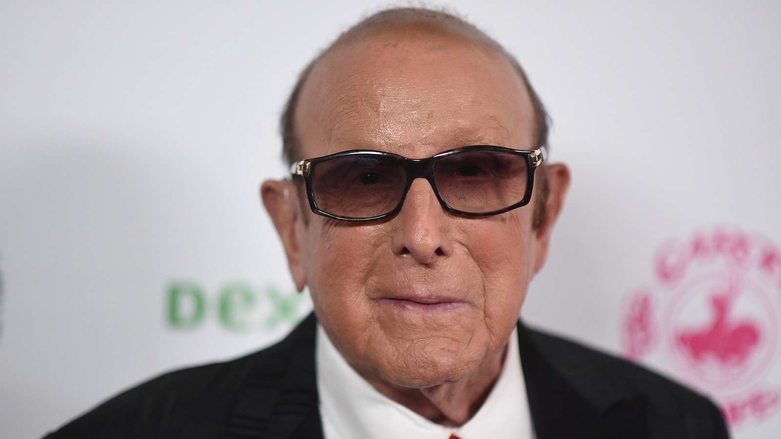 Muere el icónico productor discográfico Clive Davis a los 94 años