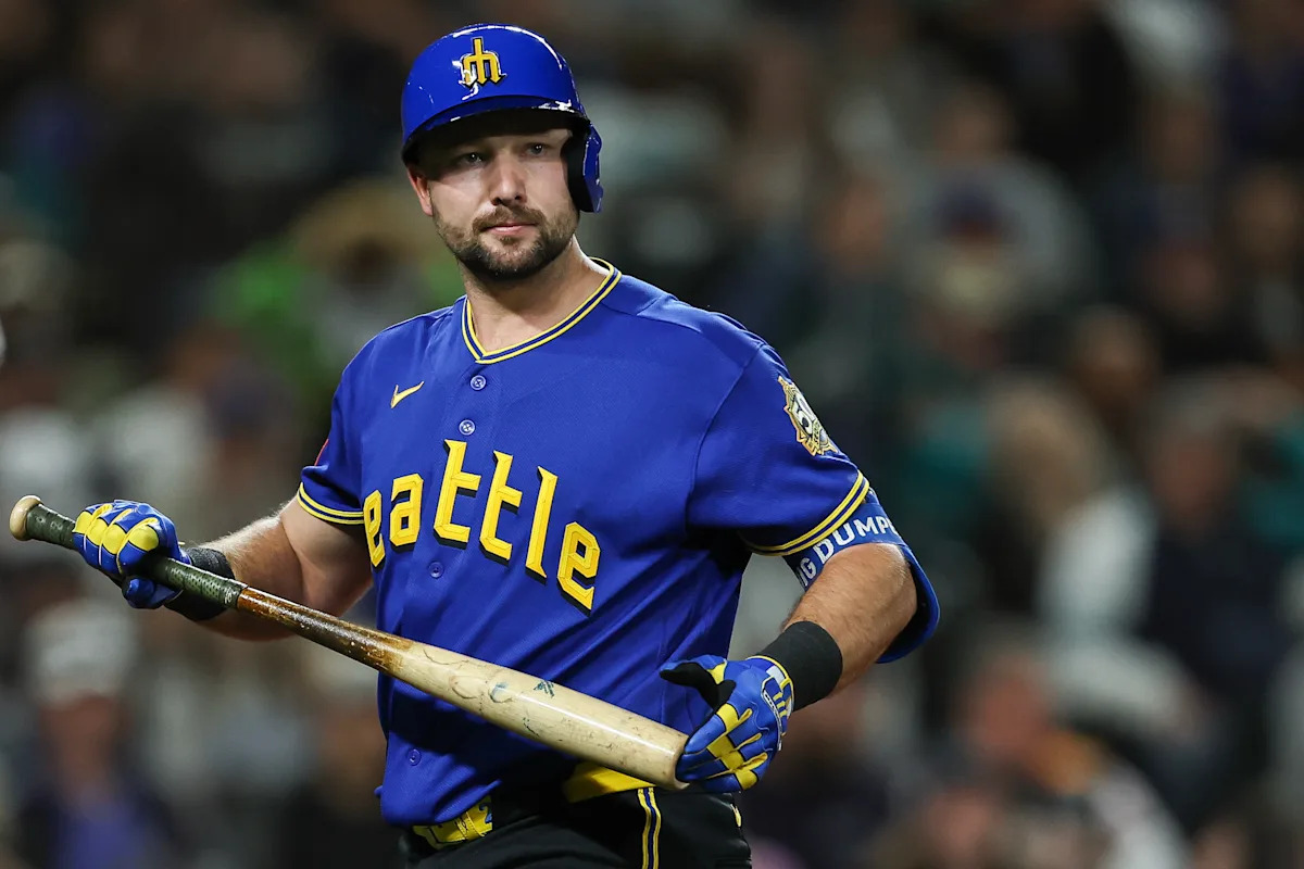 Cal Raleigh regresa a la alineación de los Marineros después de una ausencia de 3 juegos por lesión