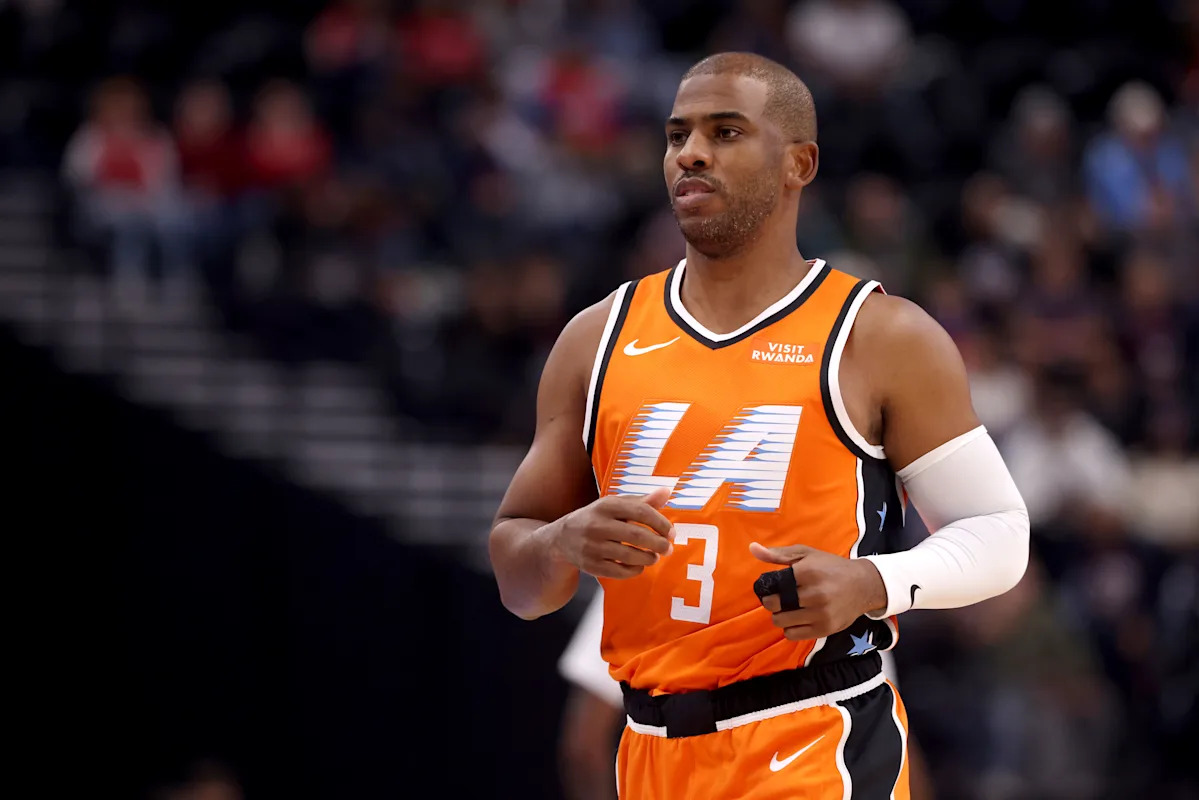 Los Clippers se separan del veterano Chris Paul después de enviarlo a casa después de un viaje a principios de la temporada pasada.