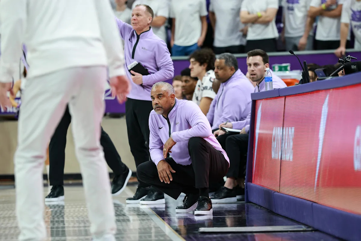 Kansas State despide al entrenador de baloncesto masculino Jerome Tang