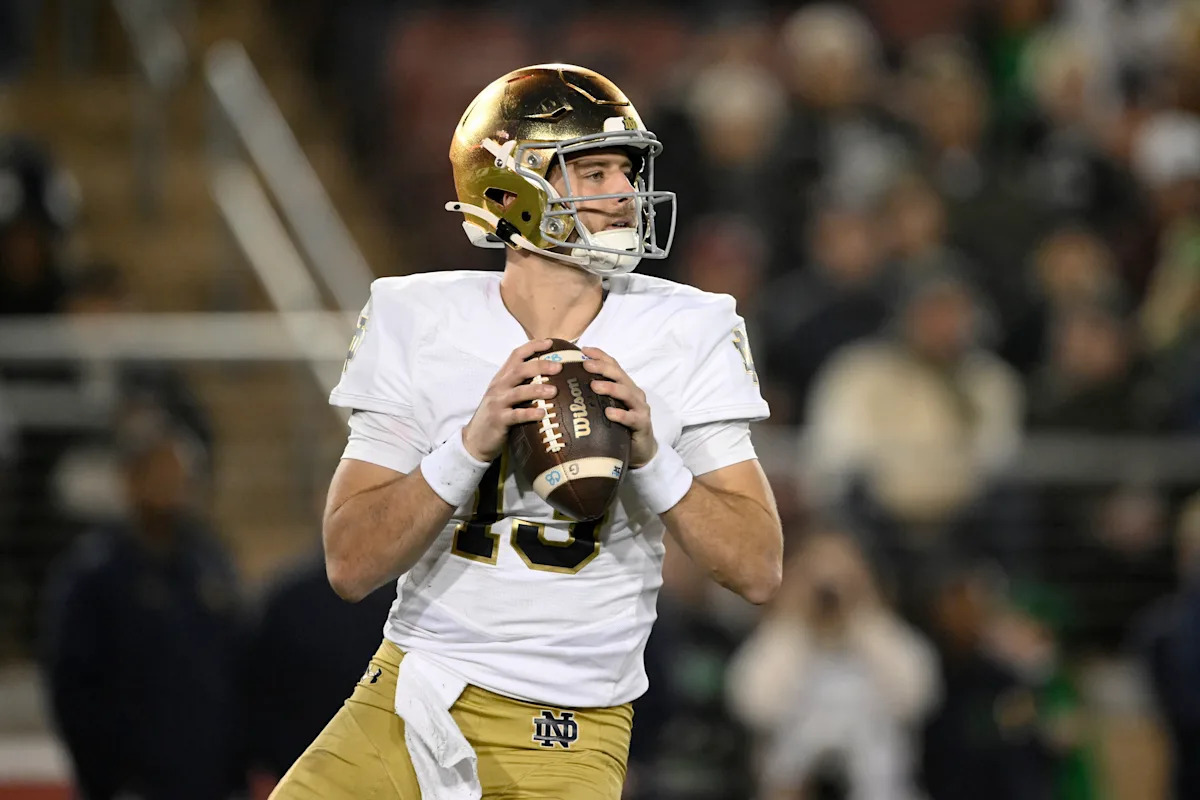 Probabilidades del Trofeo Heisman 2026: Notre Dame QB CJ Carr abre como favorito de Heisman