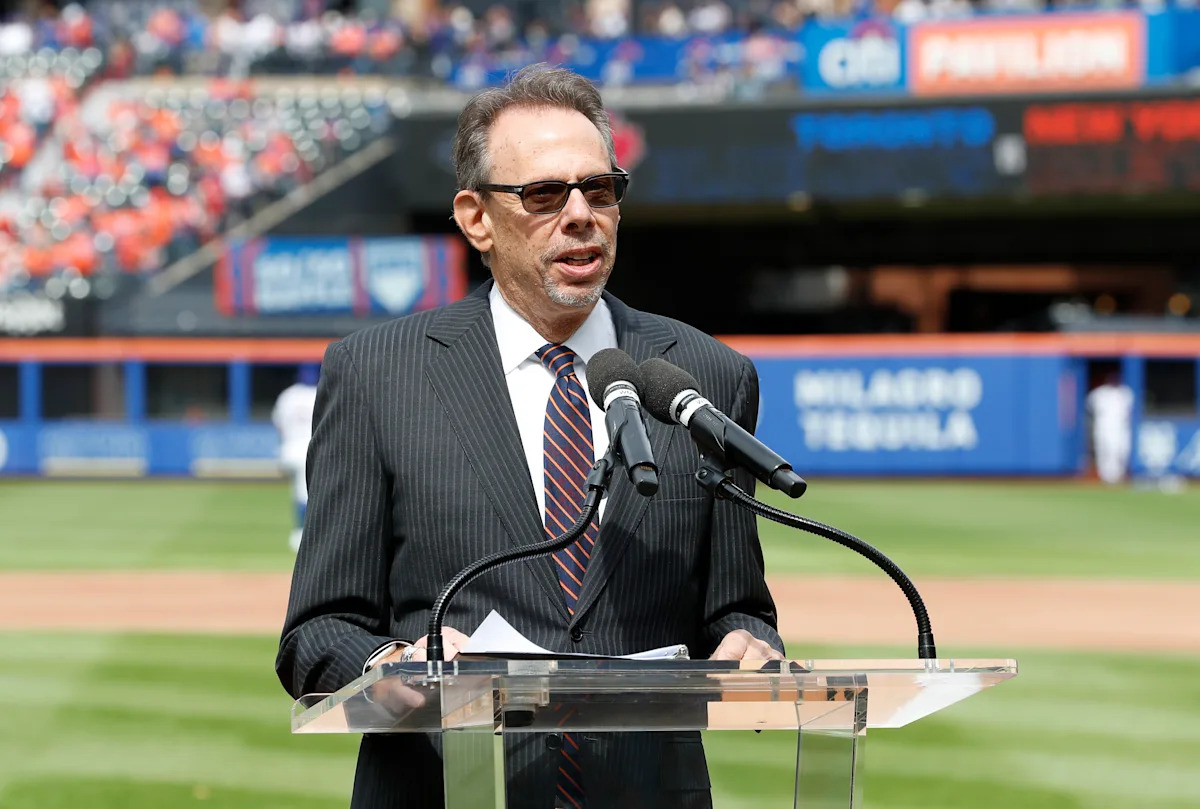 Howie Rose, locutor de radio de los Mets desde hace mucho tiempo, anuncia que se retirará después de la temporada 2026