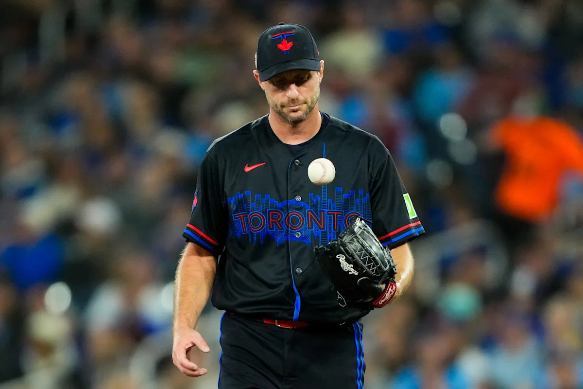 El veterano de los Azulejos, Max Scherzer, regresará de Illinois y será titular en los Nacionales el lunes en su cumpleaños número 42.