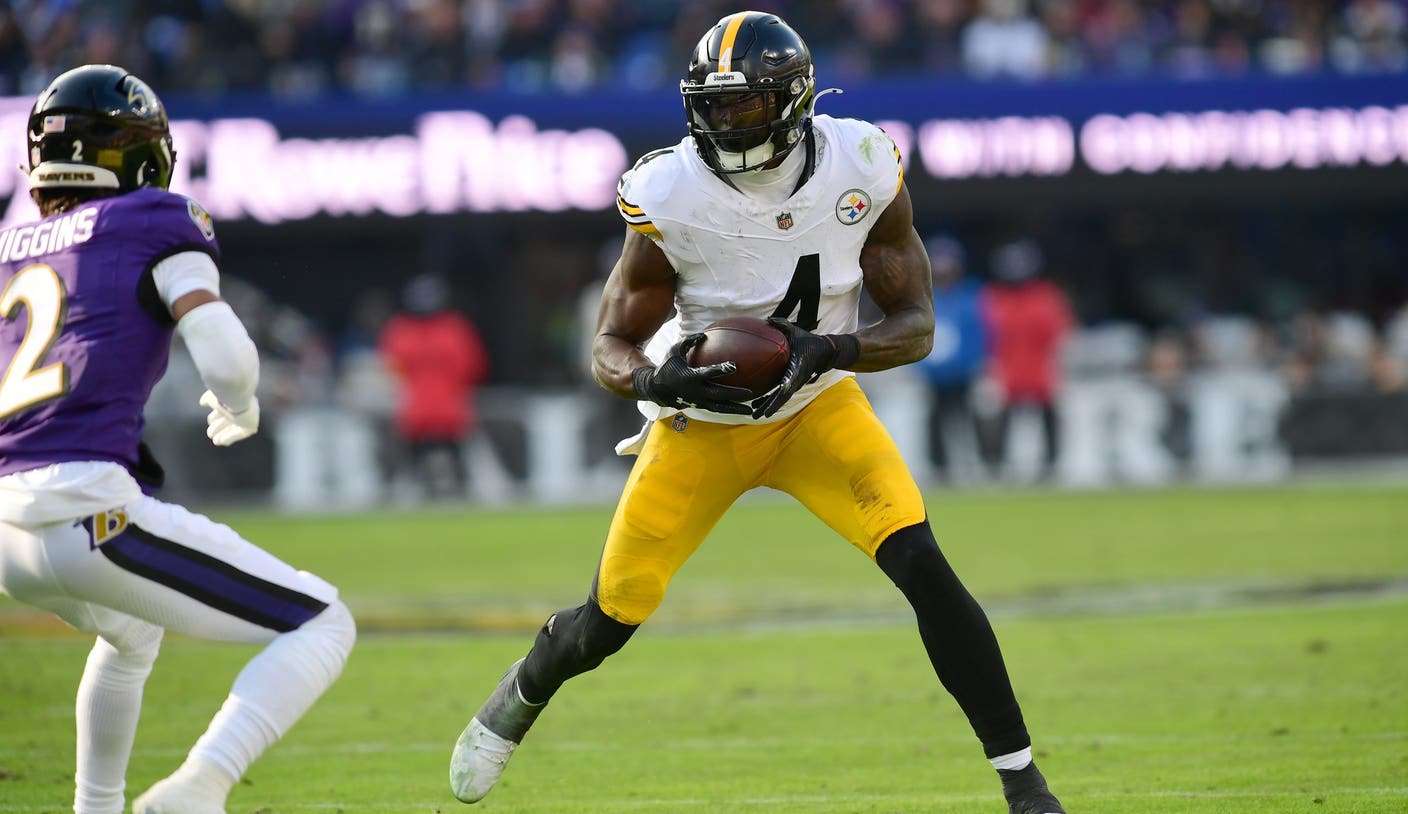 dk-metcalf-scaled.jpg