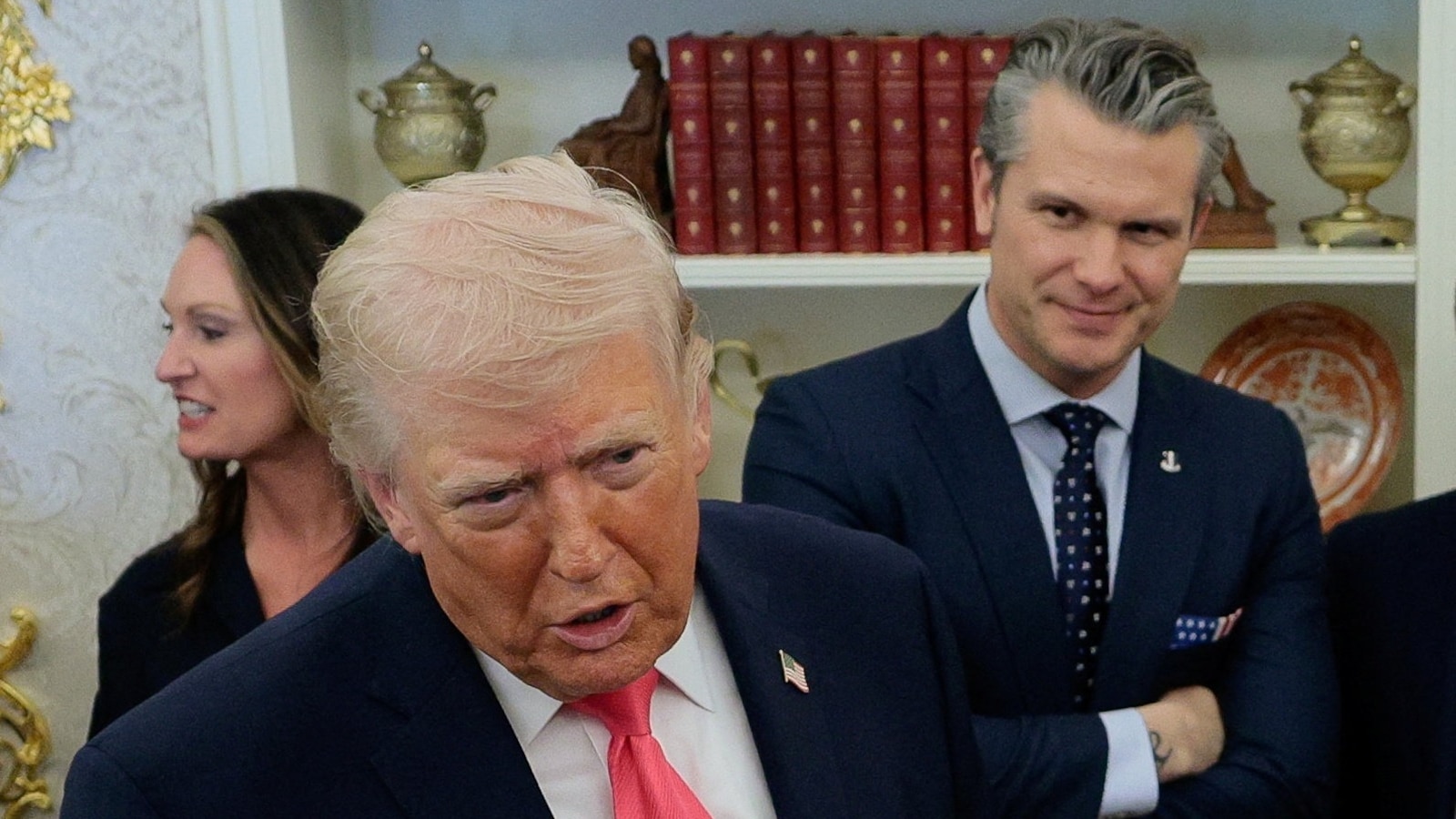 ‘Sin defensa aérea’: Trump y Hegseth promocionaron el dominio estadounidense en Irán antes de que derribaran el avión