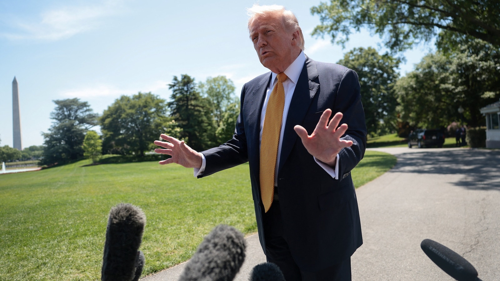 Tribunal de apelaciones escuchará argumentos sobre las órdenes de Trump de castigar a cuatro bufetes de abogados de élite