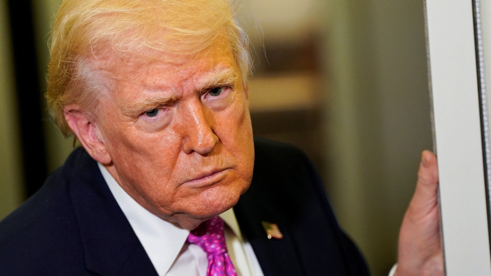 Sobre la reapertura del Estrecho de Ormuz, Trump intenta rechazar la responsabilidad de Estados Unidos