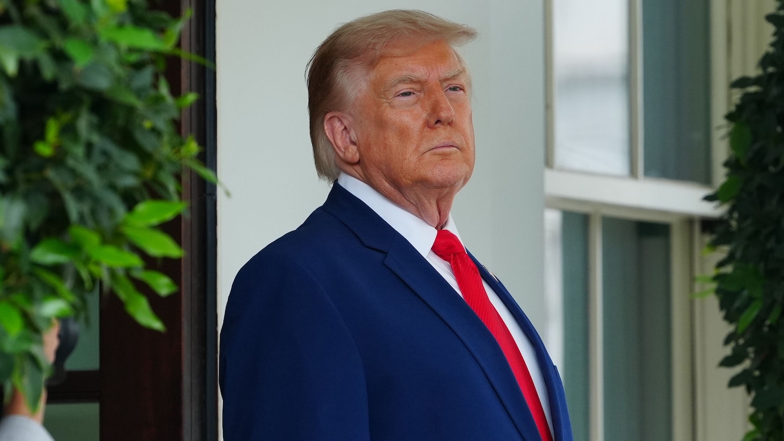 Trump dice que “honrará a nuestros héroes” y asistirá a un traslado digno a la Base de la Fuerza Aérea de Dover el miércoles
