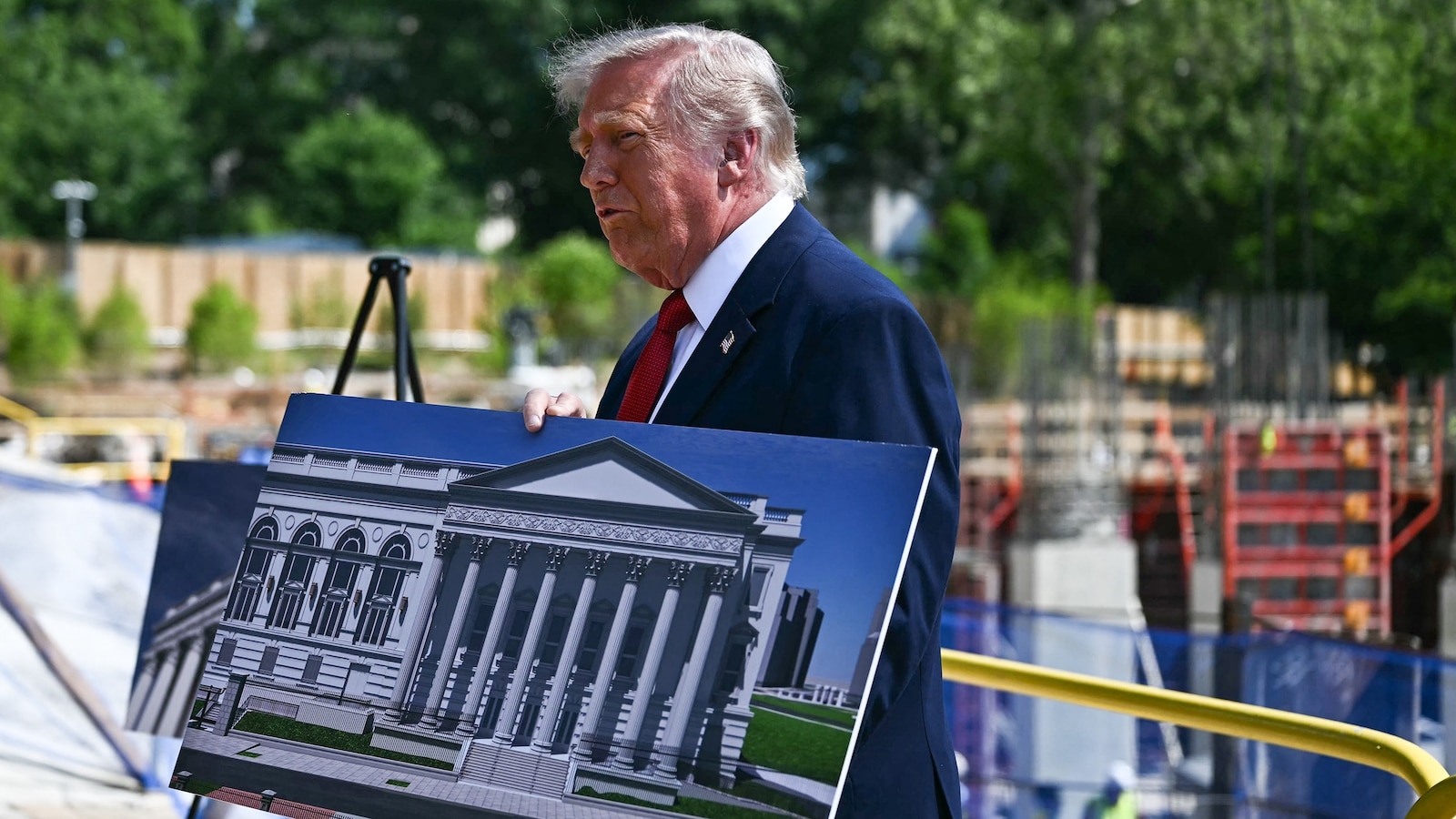 donald-trump-8-gty-gmh-260519_1779201762472_hpMain_16x9.jpg