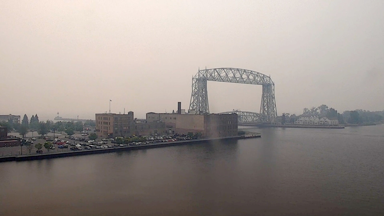 Los incendios forestales desencadenan el estado de emergencia y alerta sobre la calidad del aire en Minnesota