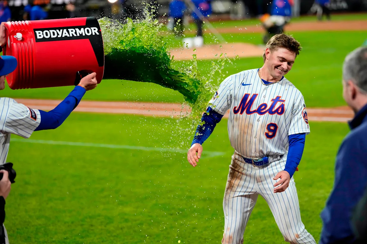 El prospecto de los Mets, AJ Ewing, debuta con una actuación sin precedentes en una aplastante victoria sobre los Tigres.