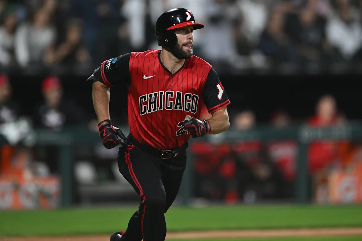 El novato de los White Sox, Tristan Peters, batea para el ciclo mientras Chicago domina a los Atléticos