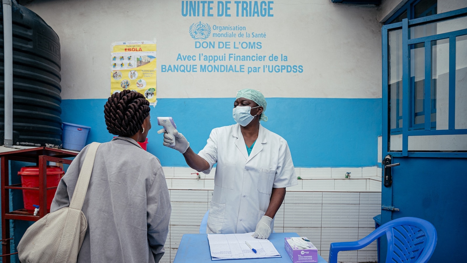 El brote de ébola en la República Democrática del Congo se está “propagando rápidamente” con casi 750 casos sospechosos, dice el jefe de la OMS