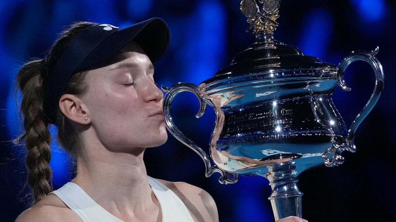 Rybakina derrota a Sabalenka y gana el Abierto de Australia y queda segunda en el torneo de Grand Slam