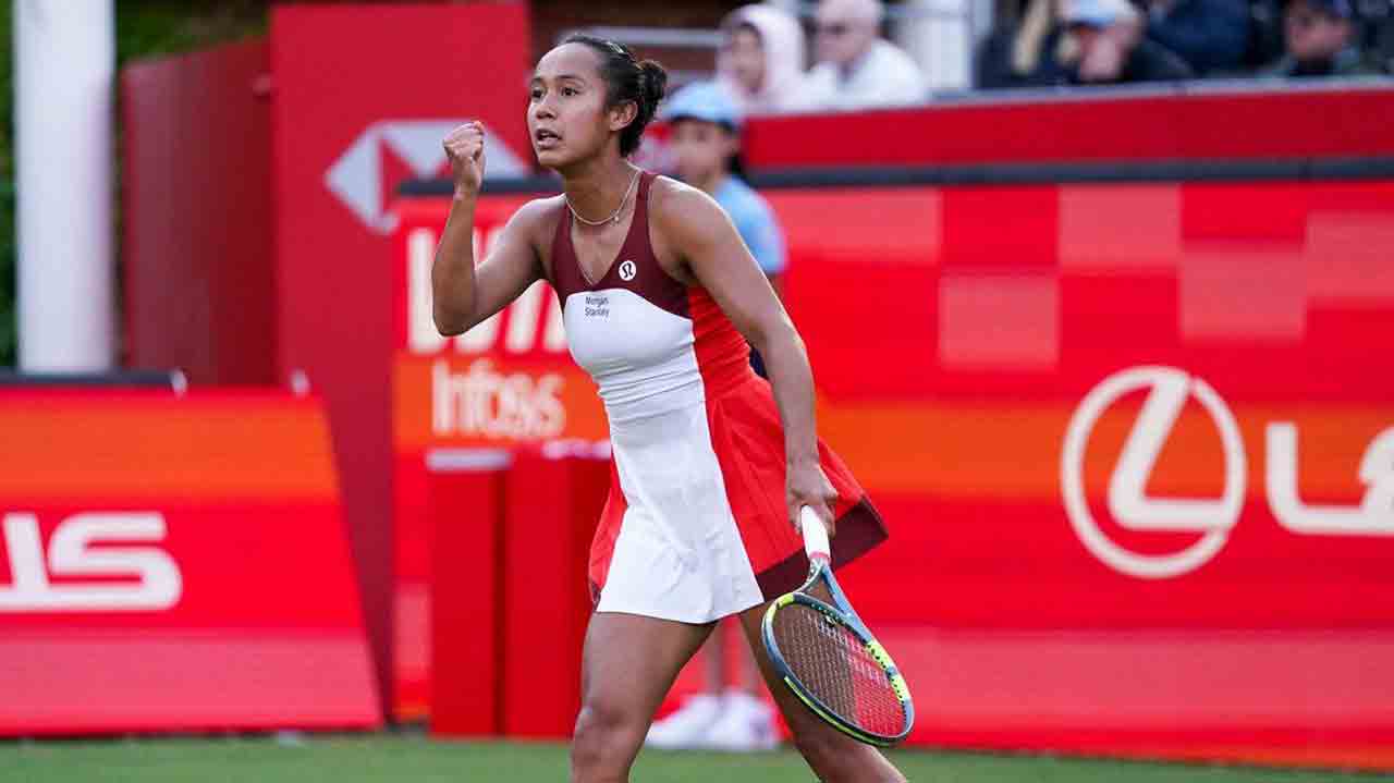 El canadiense Fernández y su compañero Siegemund avanzaron a la final de dobles del Queen’s Club