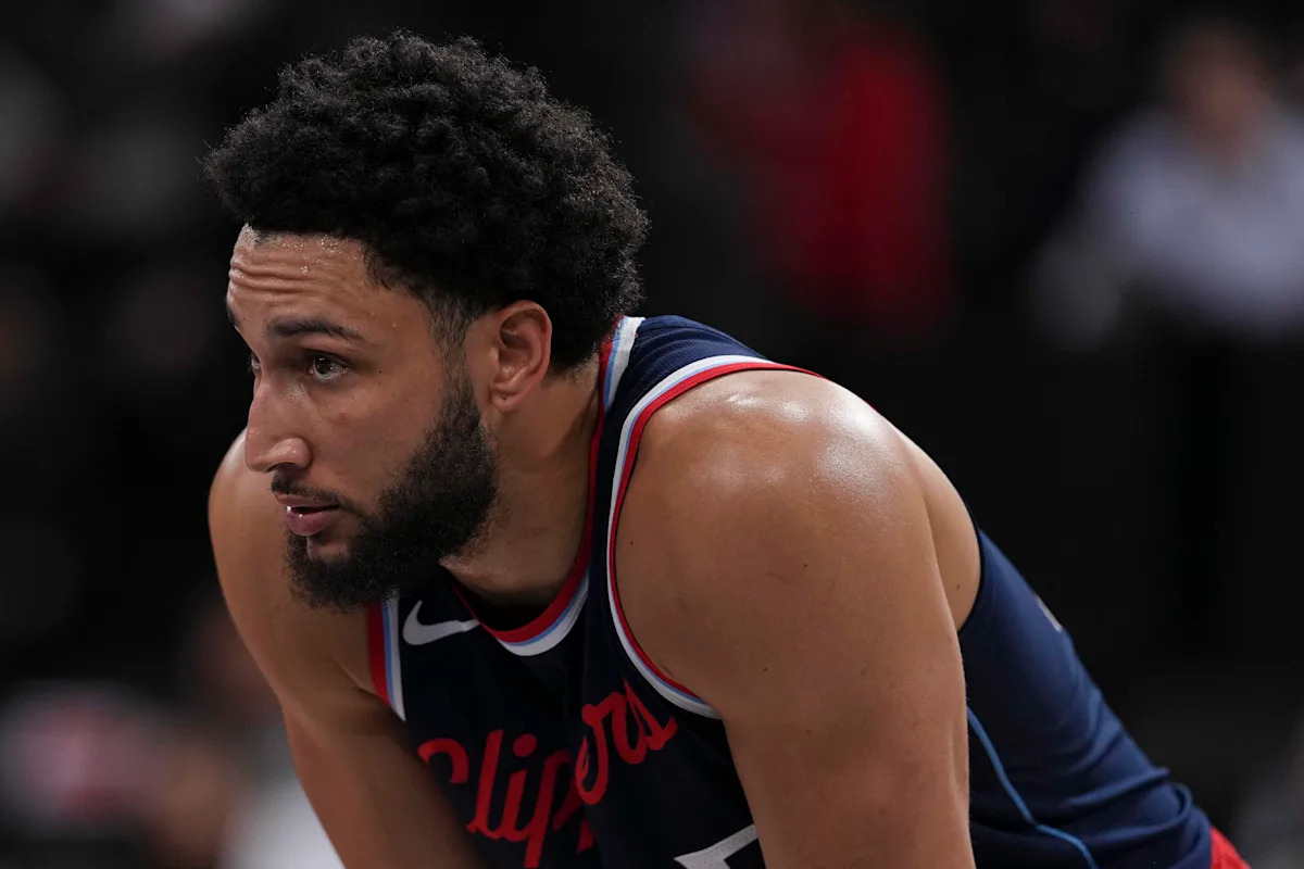 Aún agente libre, Ben Simmons dice que volvería a jugar gratis con los Sixers