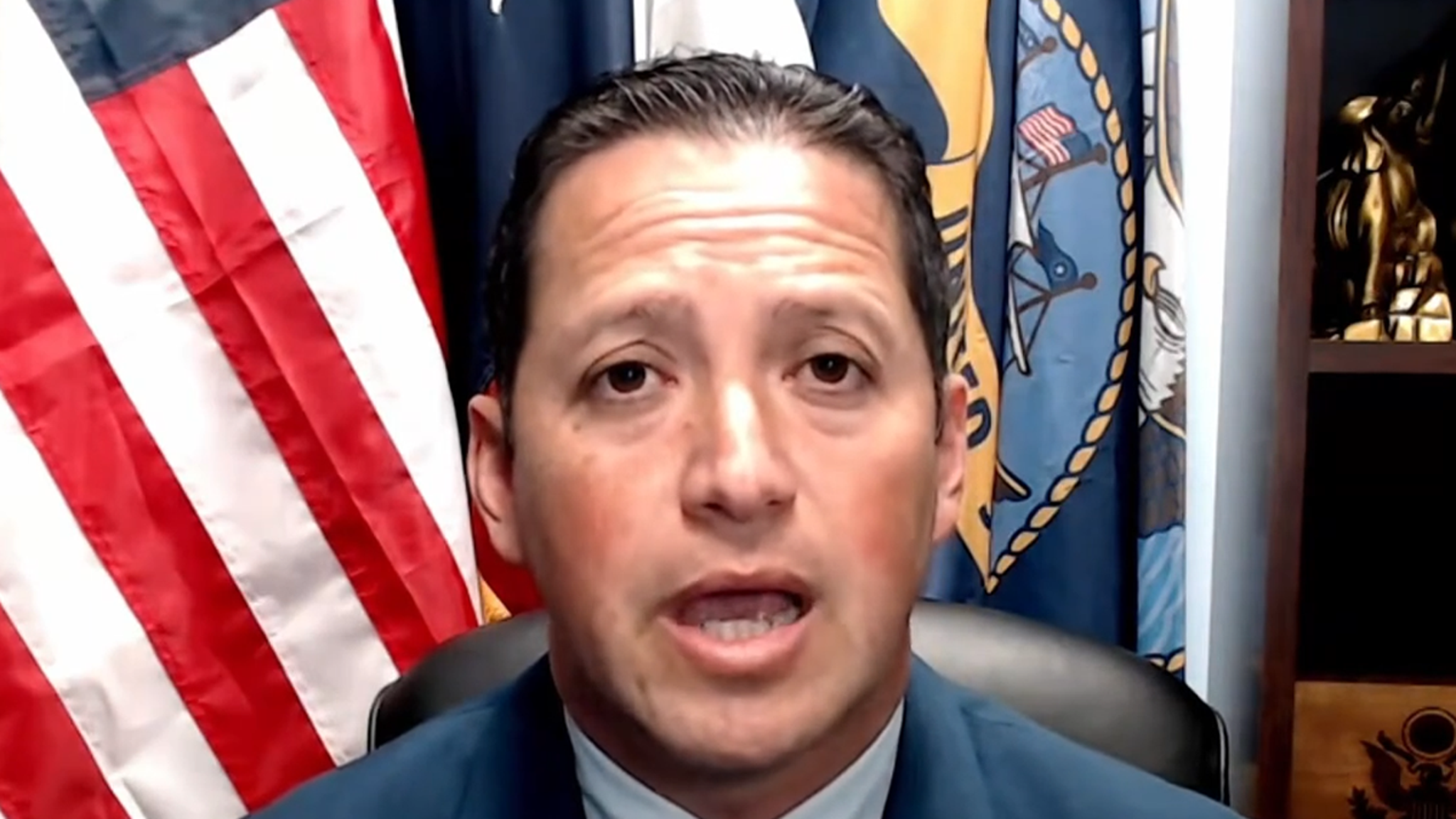 El representante de Texas Tony Gonzales admite haber tenido una aventura con un empleado después de su muerte