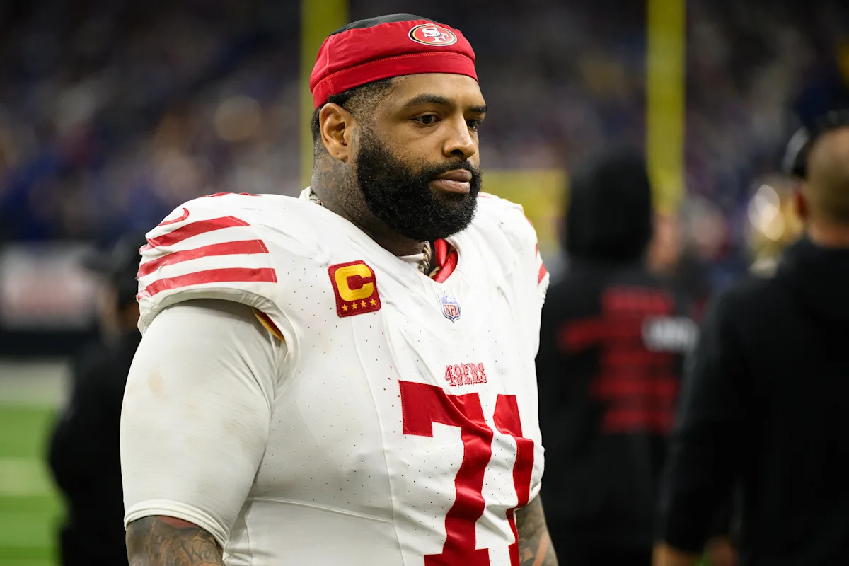 Los 49ers pierden al All-Pro LT Trent Williams por lesión en el tendón de la corva contra los Bears