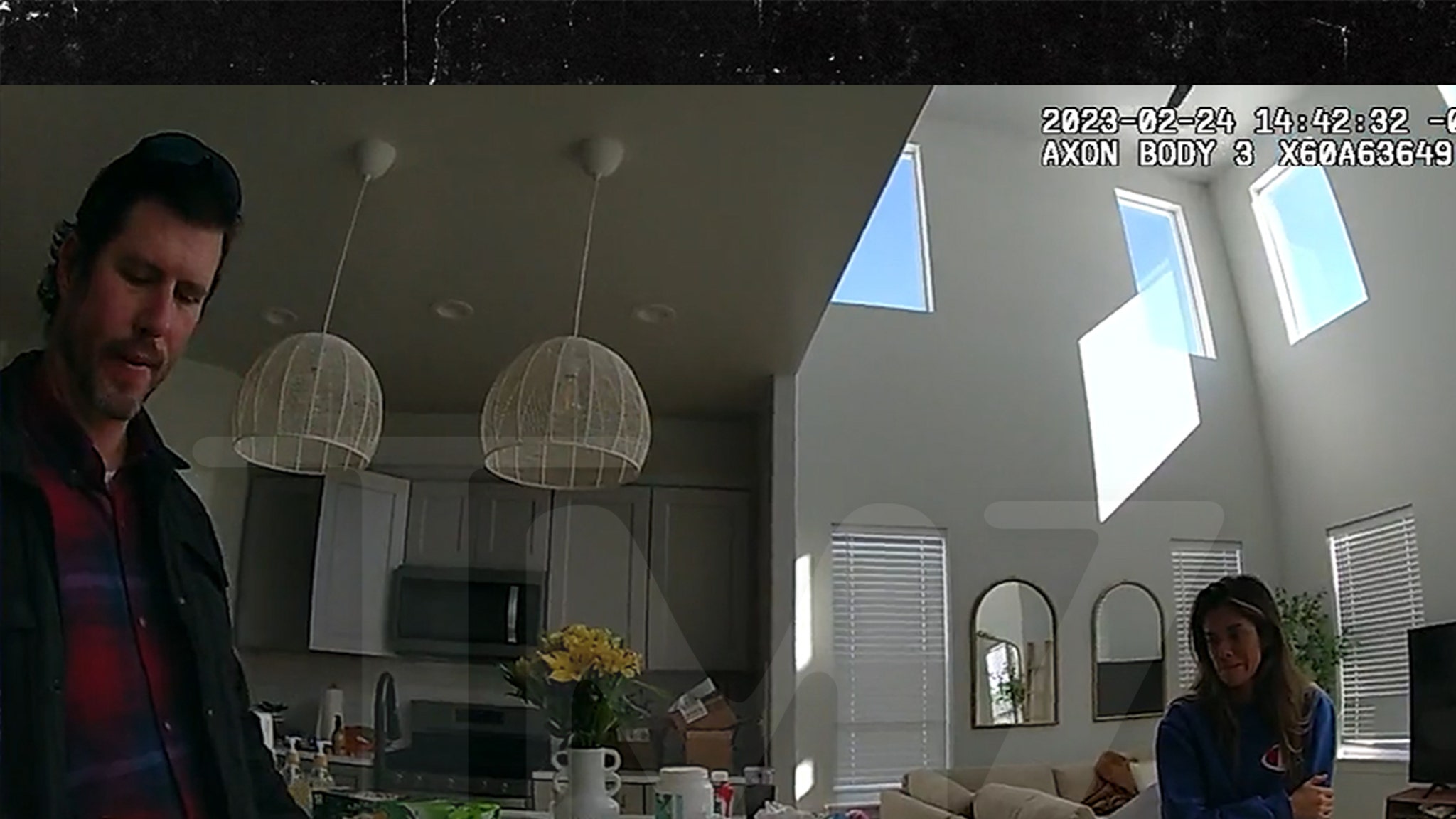 Taylor Frankie Paul Barstool de la pelea de 2023 confiscada por la policía en video