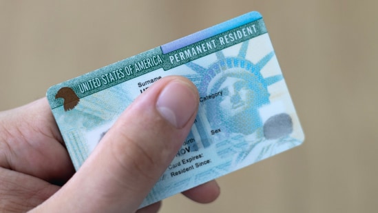 Alerta de Tarjeta Verde: La Lotería DV enfrenta cambios con reglas más estrictas y requisitos de pasaporte; ¿Se verán afectados los indios?