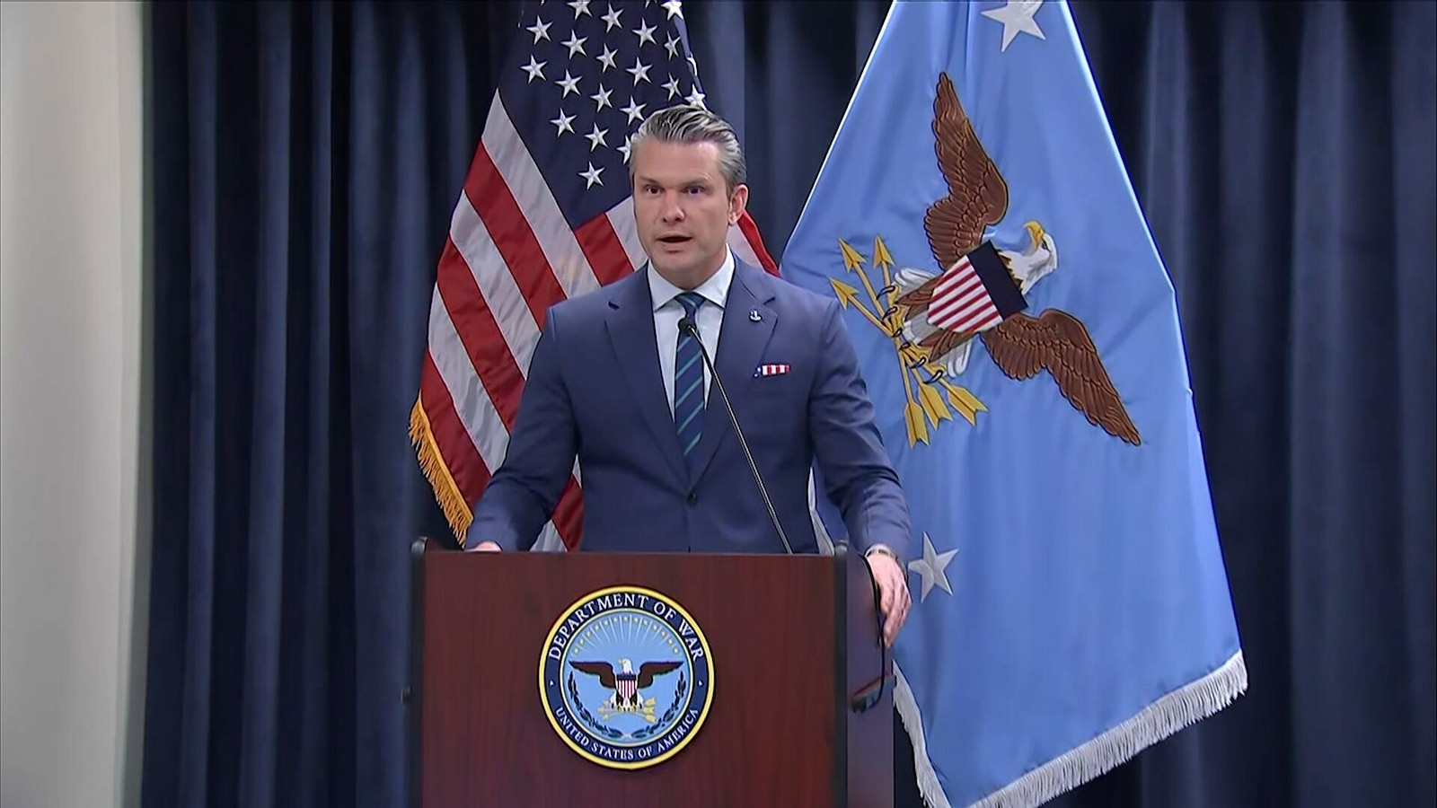 Hegseth dice que Estados Unidos tiene suficiente munición para continuar la guerra con Irán “mientras sea necesario”