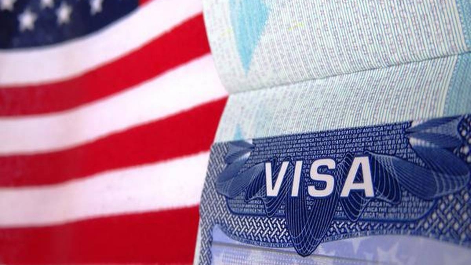 El titular de una H-1B recibe un impactante aviso de “revocación de visa” pocos días antes del vuelo de regreso a EE. UU.