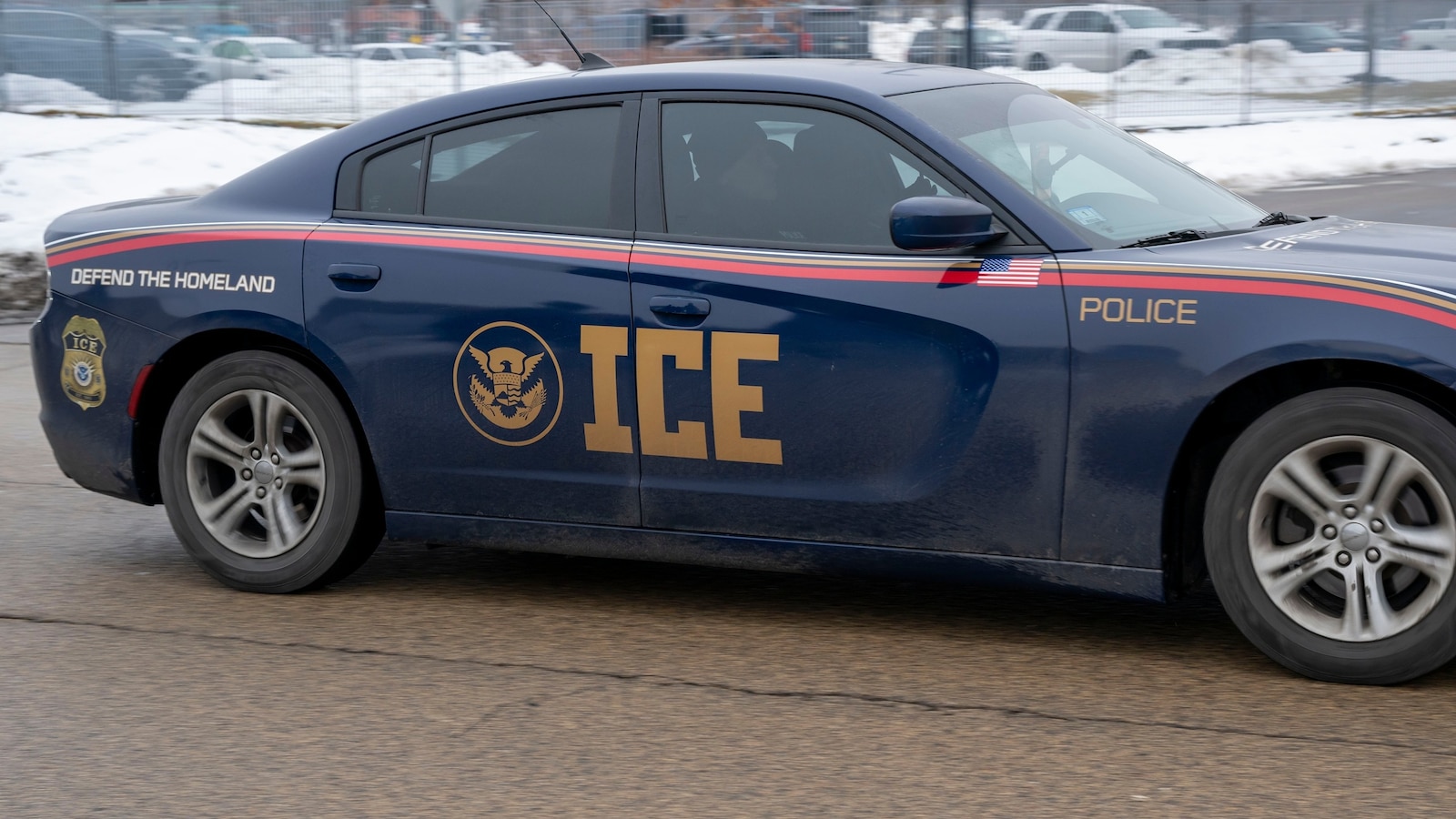 ICE suspenderá temporalmente los controles de vehículos, dicen fuentes