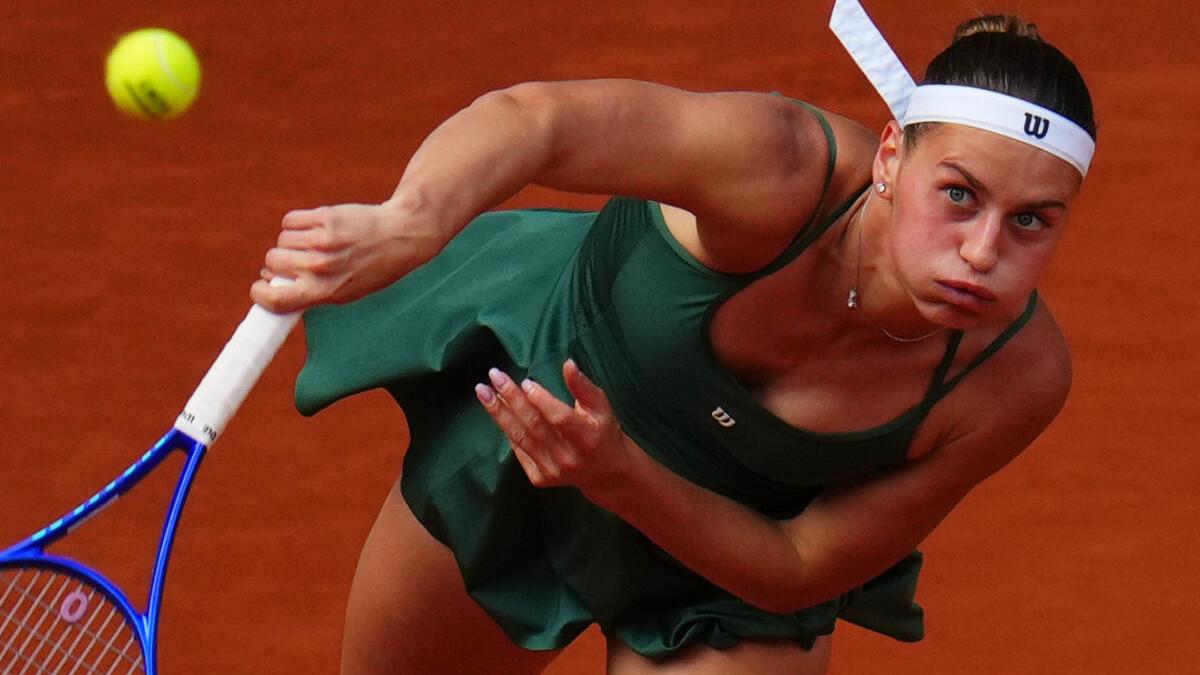 Marta Kostyuk se retira del Open de Italia por problemas de cadera y tobillo