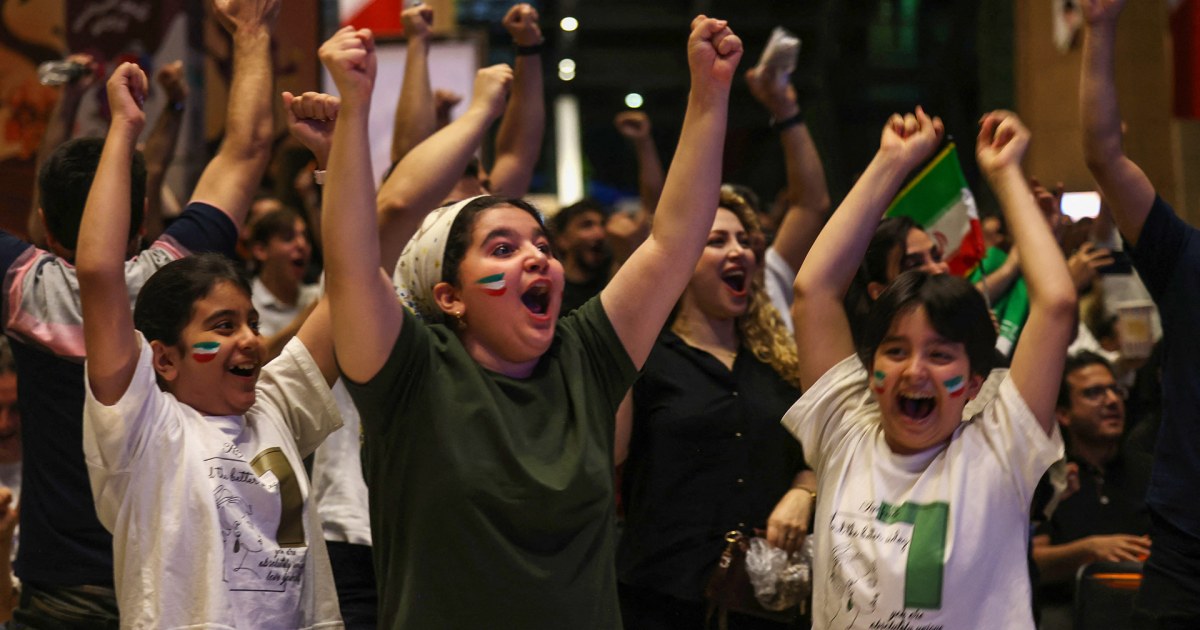 Hinchas animan a Irán desde Teherán durante el Mundial