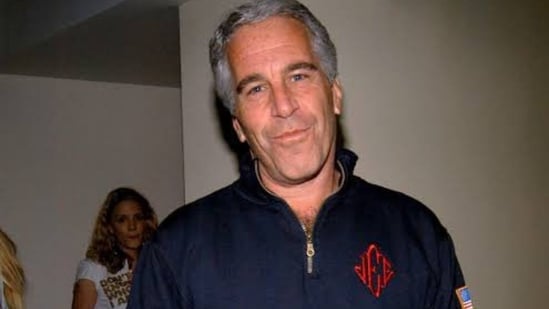 George Bush en los archivos Epstein: Surgen acusaciones impactantes; ‘También lo violó’