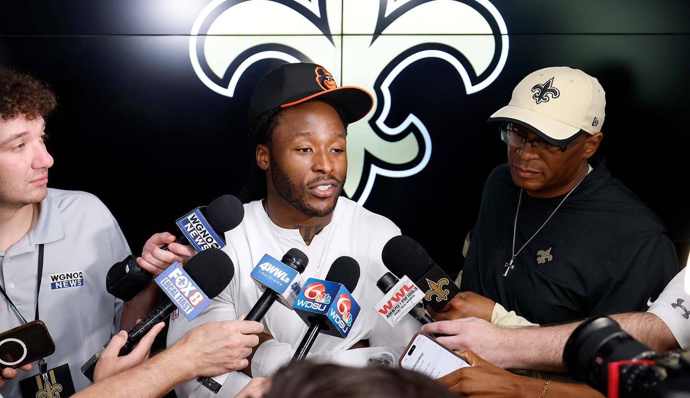 Alvin Kamara asiste a las OTA de los Saints en medio de la reestructuración del backfield y los intereses comerciales