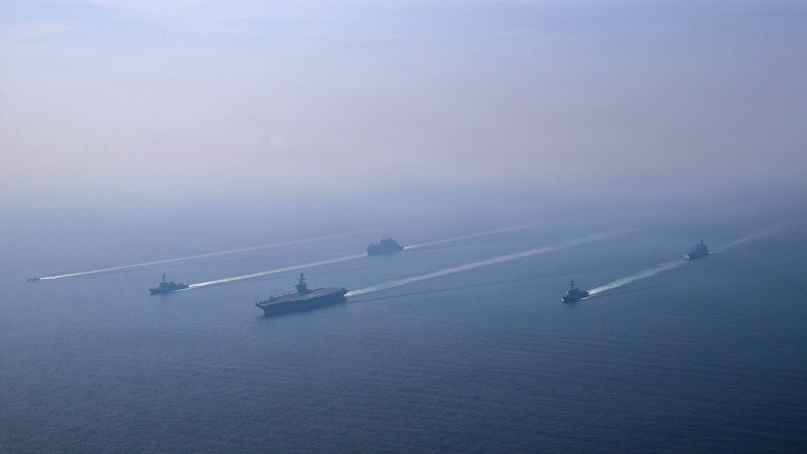 Trump considera un primer ataque limitado contra Irán, dice una fuente