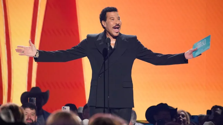 lionel20richie20012926.jpg.webp.webp