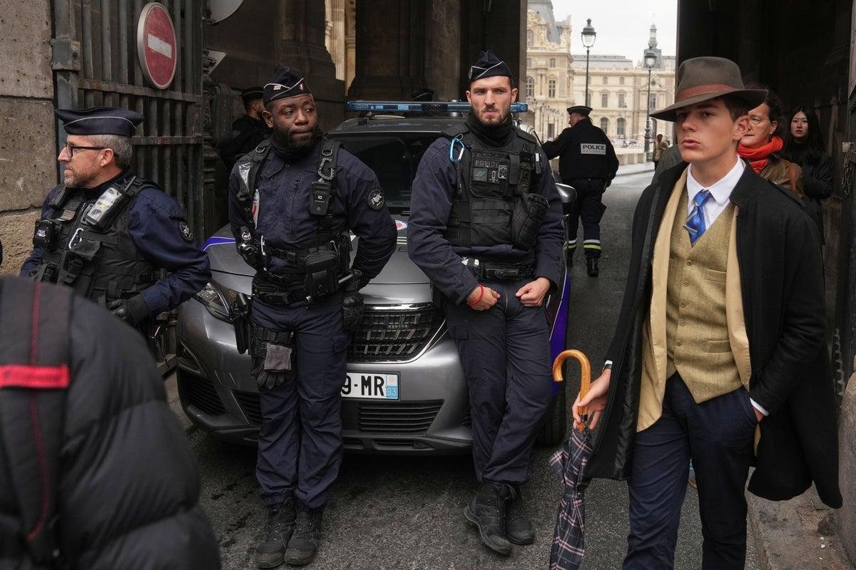louvre-heist-detective-pic.jpg