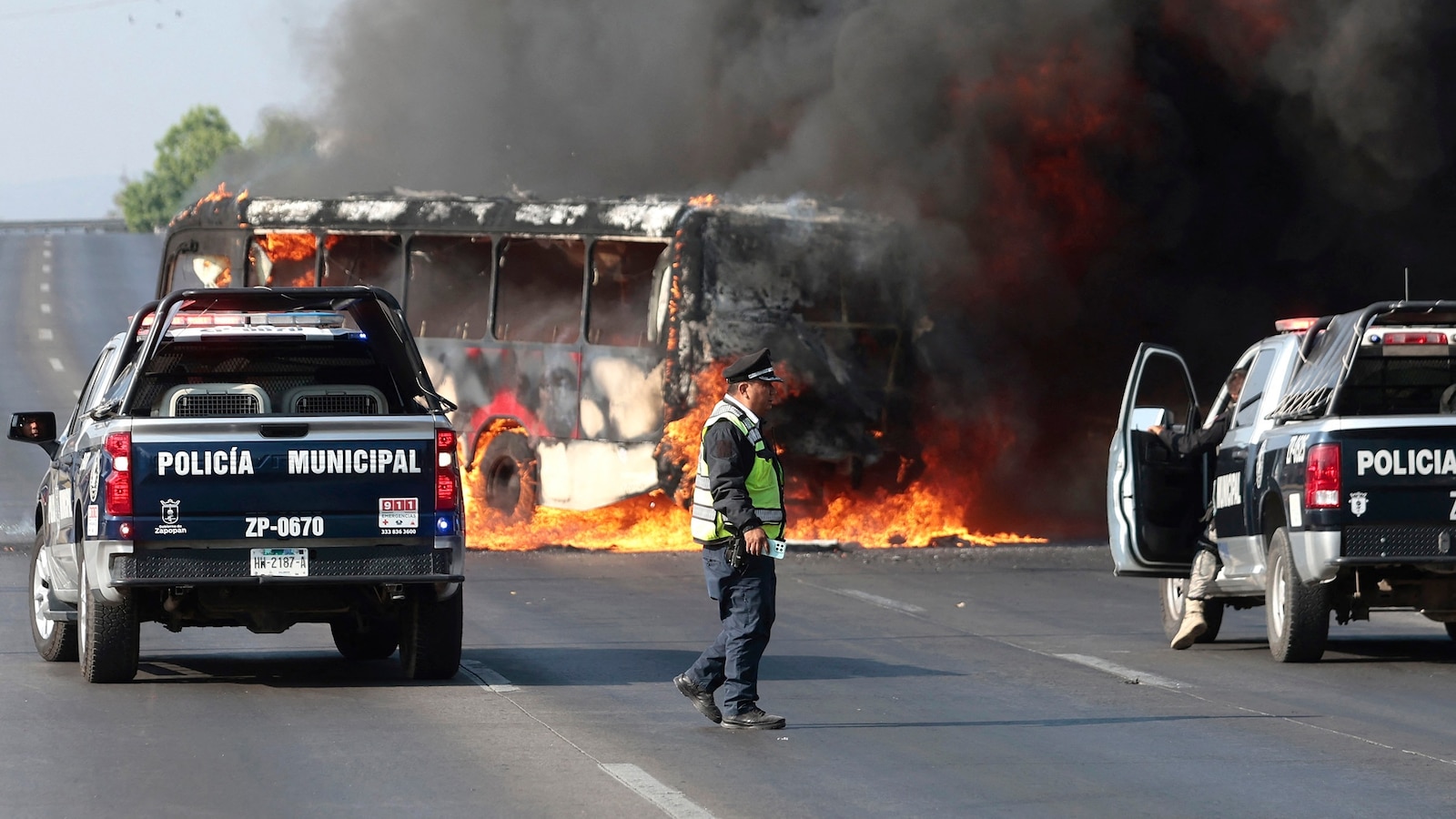 “Más calma” tras el estallido de violencia tras el asesinato del narcotraficante “El Mencho”, dice el presidente mexicano