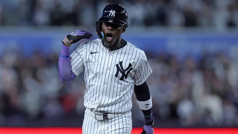 Explicación de las joyas de Jazz Chisholm Jr.: una cronología del brillante collar, cadenas, parrillas y más de la estrella yanqui