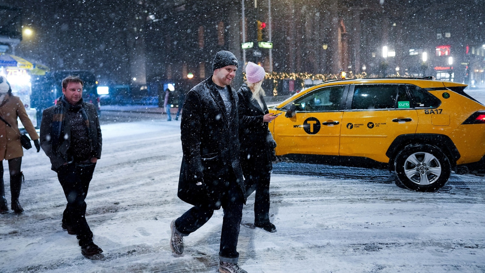 El clima invernal llega al noreste a medida que un nuevo sistema de tormentas se desplaza por todo el país