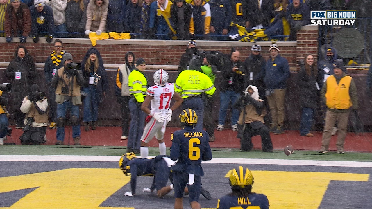 Julian Sayin de Ohio State se conecta con Carnell Tate para un touchdown MASIVO de 50 yardas contra Michigan