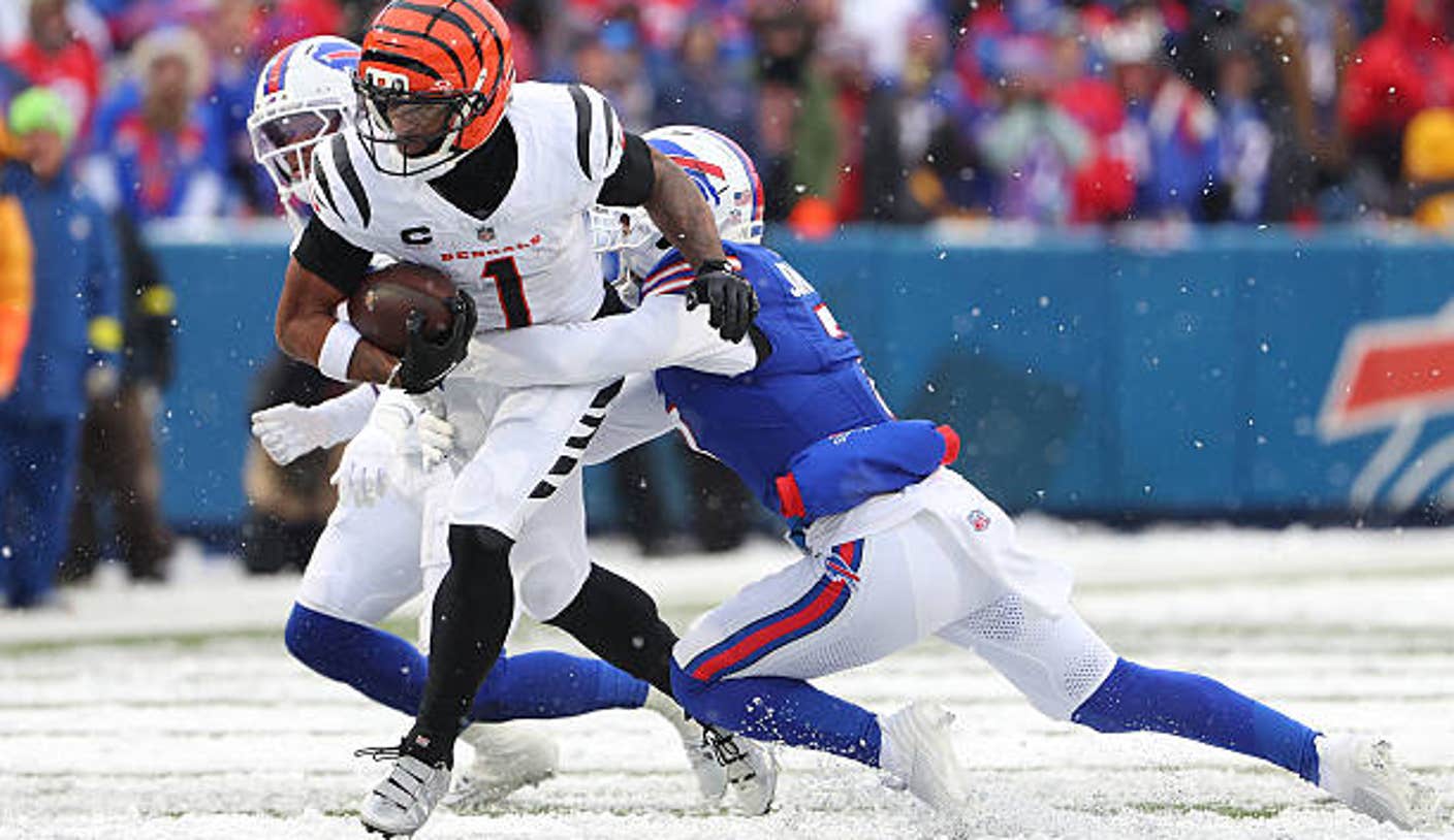 orchard-park-new-york-jamarr-chase-of-the-cincinnati-bengals-runs-with-the-ball-after-a.jpg