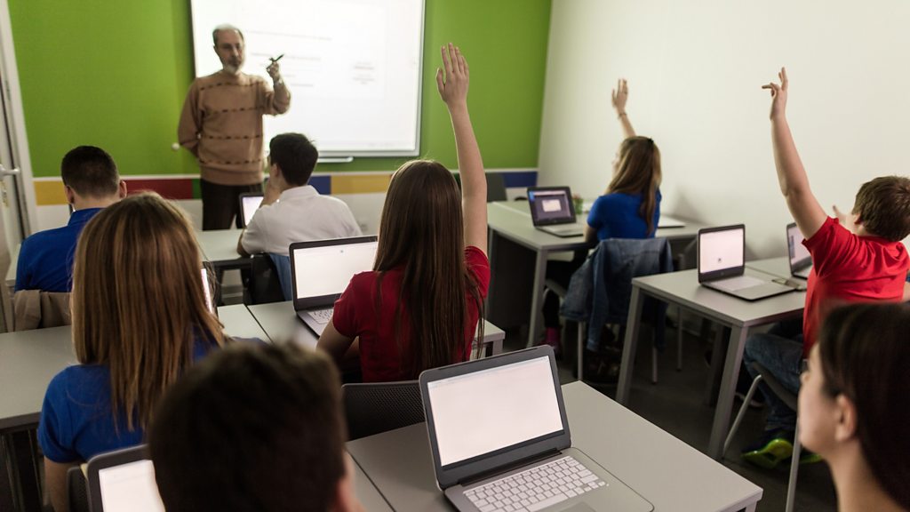 Tech Life: ¿Debería permitirse la entrada de IA en las aulas?