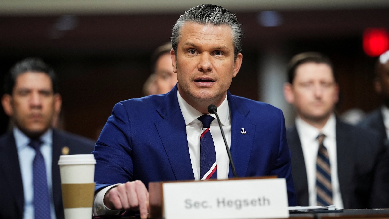 Hegseth redobla sus ataques contra los disidentes por la guerra de Irán como el “mayor adversario”