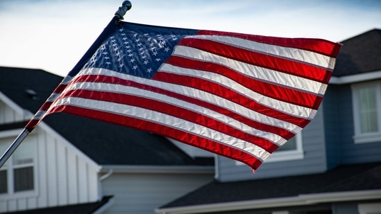 Florida se suma a Texas en suspender contratación de nuevas visas H-1B en universidades públicas. Aquí está quién se verá afectado