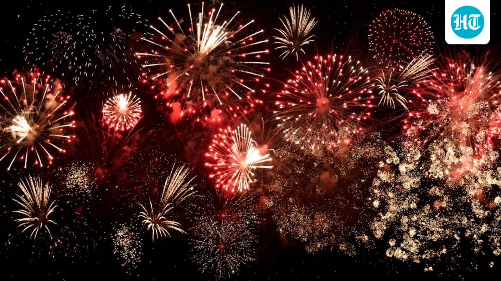 Fuegos artificiales de Nochevieja en Chicago sobre el río: fecha, hora, programación musical y más