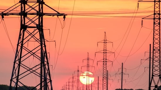Actualización sobre cortes de energía en San Antonio: casi 40,000 personas afectadas; consulte el mapa de energía de CPS ya que las tormentas causan cierres de carreteras – vea fotos