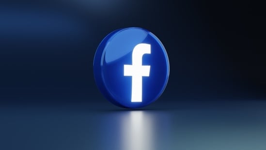 Facebook caído: miles de usuarios se quejan de problemas; Cómo solucionar el problema “Cuenta no disponible temporalmente”
