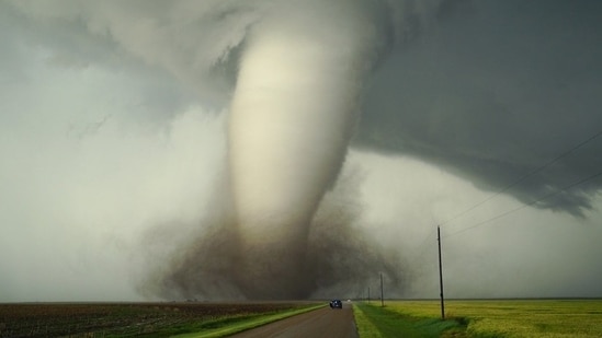 Actualización sobre el cierre terrestre del aeropuerto de Denver: Advertencias de tornado en todo Colorado suspenden vuelos en DEN; aqui esta el ultimo