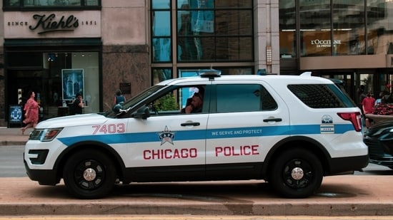 Siete muertos y decenas de heridos tras una serie de tiroteos del fin de semana en Chicago, EE.UU.