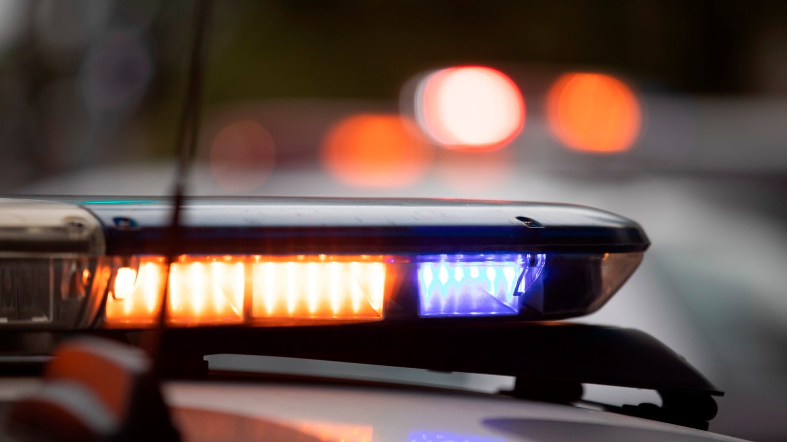 Dos personas arrestadas por alterar pruebas después de que un adolescente se ahogara en Texas